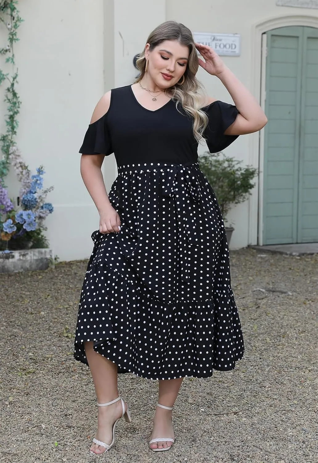 Celkuser Plus Size Summer V Neck Casual Cold Shoulder Floral Boho Dress for Women Empire Waist Cozy Sundress with Pocket